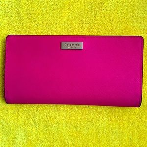 Kate Spade ♠️ Hot Pink Zippered Wallet